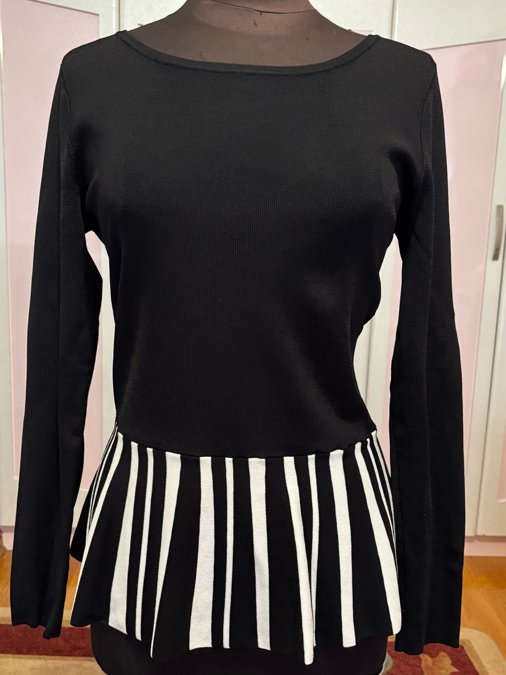 INC International Concepts Black Ribbed Long Sleeve Tee
